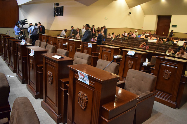 Justifica diputada priista intención de no abandonar el cargo para reelegirse