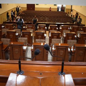 37474639556_1bb688c072_z