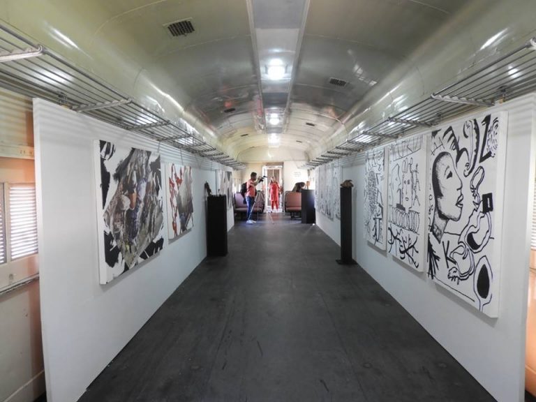 La muestra Sin fronteras aborda el desconcierto de la sociedad ante las crisis actuales