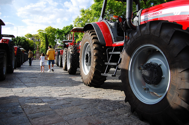 Inició Programa de Renovación de Equipamiento Agrícola para Ejidos del Estado