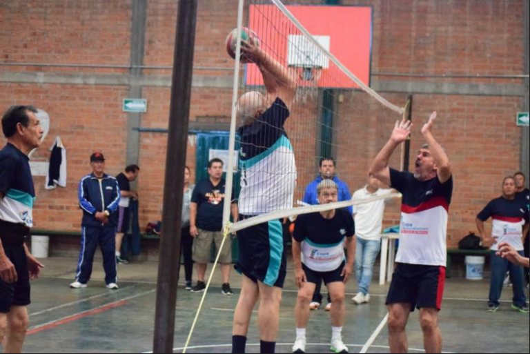 Quinta jornada de cachibol en el Marlyc