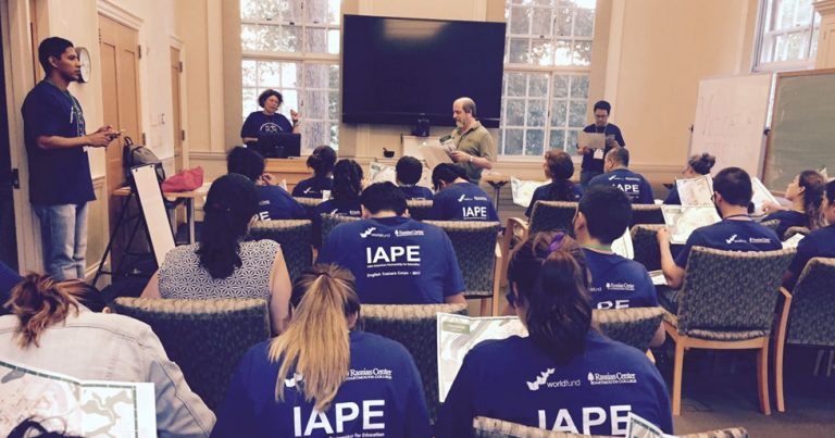 Maestros de inglés participan en certificación