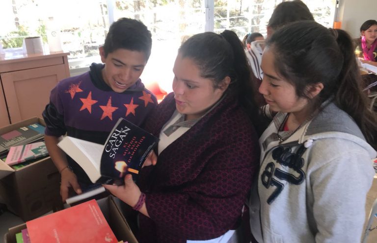 Fueron donados dos mil libros a telesecundarias