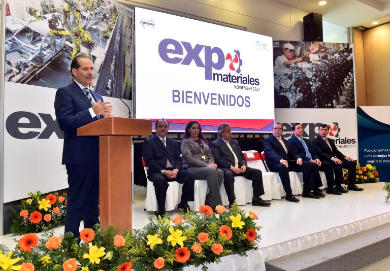 Martín Orozco Sandoval inauguró la Expo Materiales Nissan