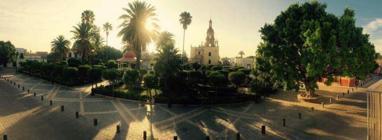 Entrega gobernador de Aguascalientes en Rincón de Romos apoyos a beneficiarios de programa 