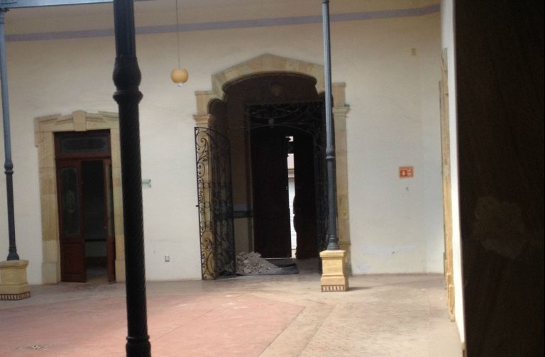 Invierten en rehabilitación del Centro de Investigación y Estudios Literarios