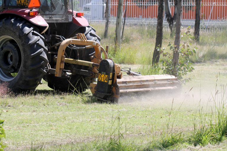 Continúan trabajos de mantenimiento en el Rodolfo Landeros Gallegos