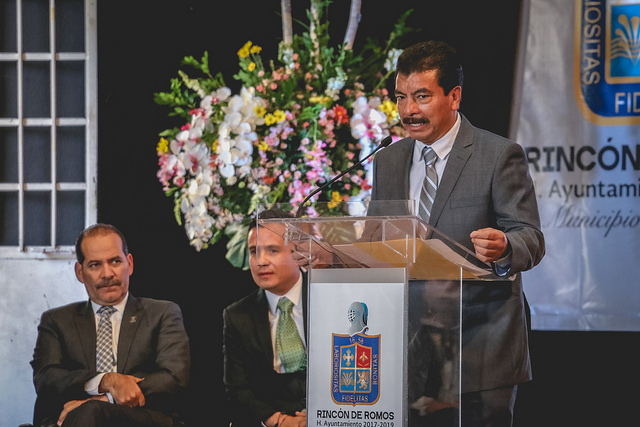Olvidado Rincón de Romos, carecen habitantes de servicios básicos