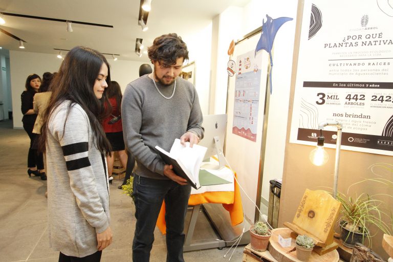 Diseñadores gráficos de la UAA presentan proyectos finales de tipo social y ambiental