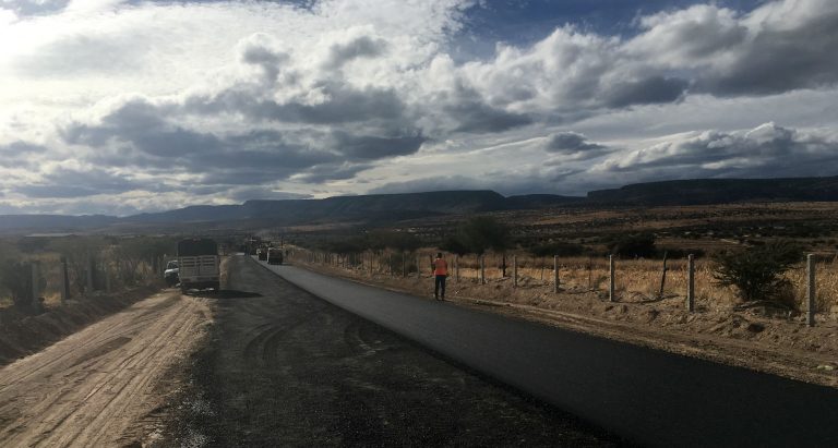 Rehabilitan carretera San Isidro-Bajío de San José, en Aguascalientes