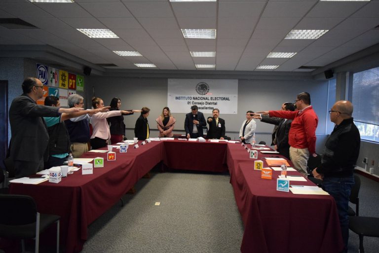 Toman protesta consejeros distritales del INE en Aguascalientes