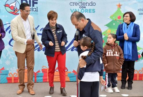 Clausuran Gira Navideña del DIF estatal