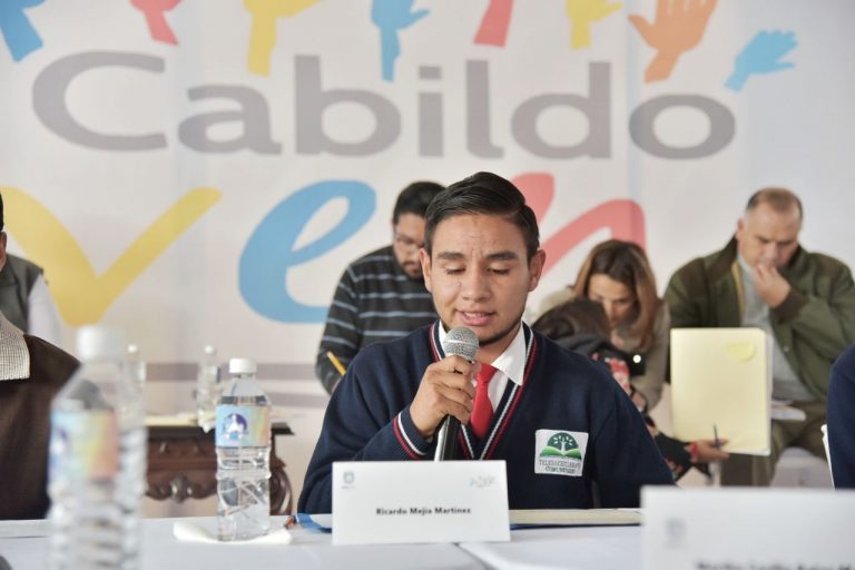 Premia Jesús María a jóvenes por participar en el Cabildo Joven 2017