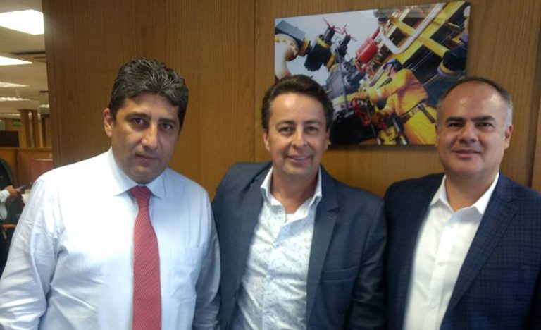 Se reúnen funcionarios de Sicom y Petróleos Mexicanos