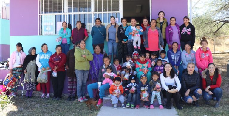 Convivio navideño en la comunidad de San Agustín de los Puentes de Pabellón de Arteaga