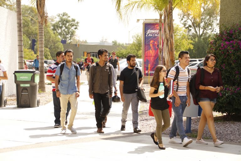 Más de 20 mil estudiantes de la Universidad Autónoma de Aguascalientes reinician actividades