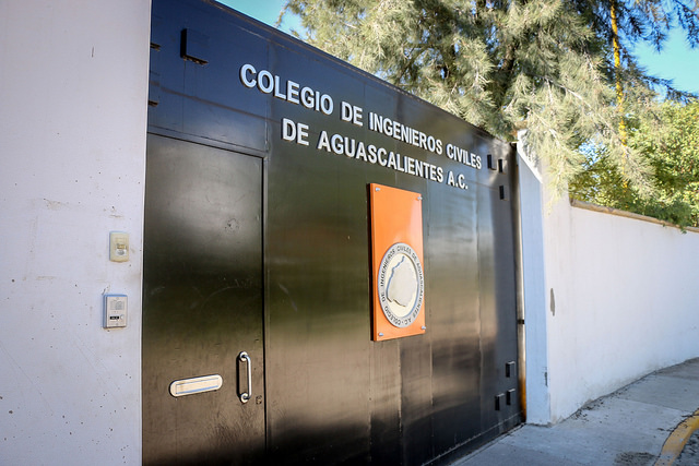 Se reúnen funcionarios de la SOP y Colegio de Ingenieros