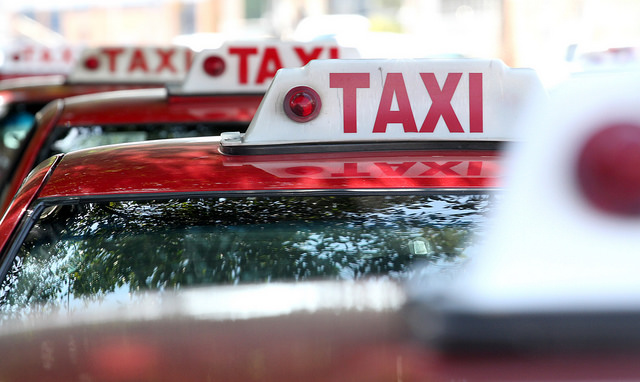 Piden taxistas facilidades para reemplacar