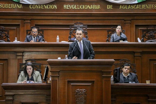Aprueban en el Congreso de Aguascalientes licencia de Jaime González para separarse del cargo