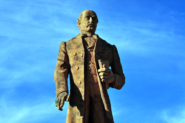 Celebran aniversario de Jesús Terán Peredo