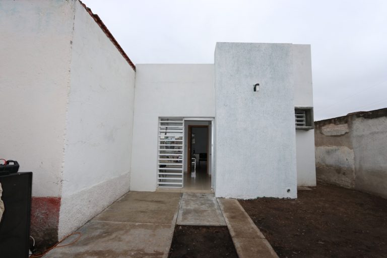 Entregan casa de salud en Cosío