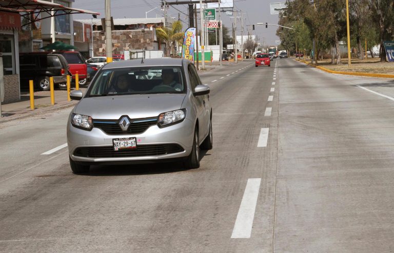 Concluye obra de concreto hidráulico en la Avenida José María Chávez, Aguascalientes