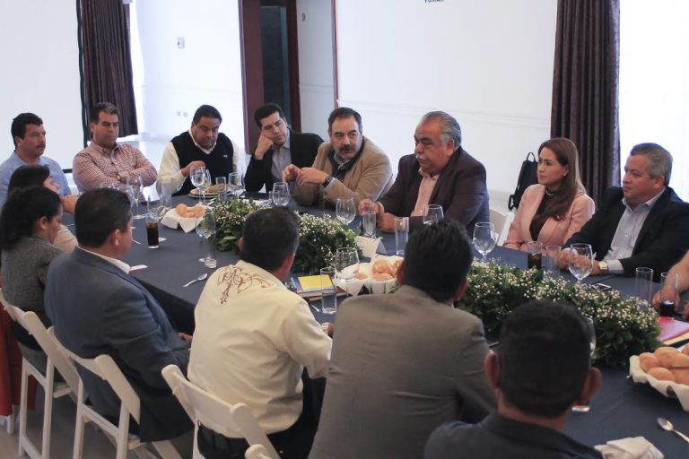 Se reúnen alcaldes y secretario de Gobierno de Aguascalientes