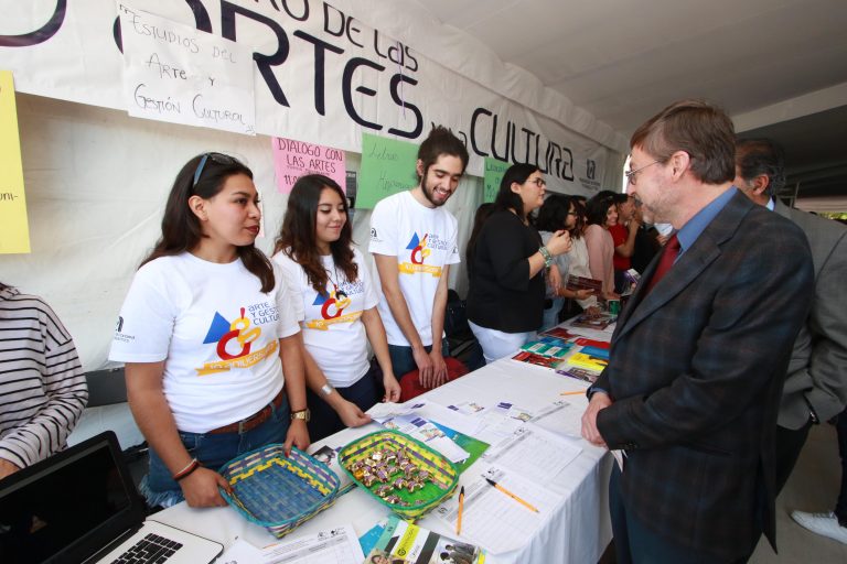 Muestra Profesiográfica de la Universidad Autónoma de Aguascalientes reúne a más de 5 mil aspirantes a educación superior