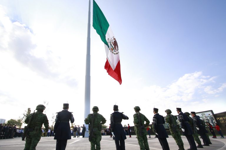 Bandera nacional es un símbolo de unidad e identidad en una sociedad diversa: Universidad Autónoma de Aguascalientes