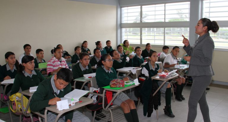 Docentes y directores de secundarias en Aguascalientes se capacitan en el idioma inglés