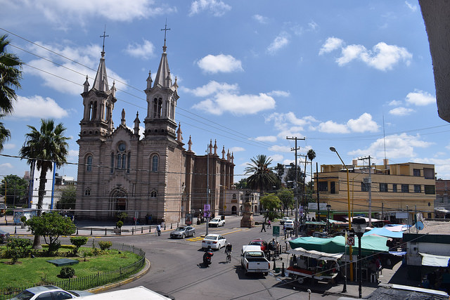 Disminuye afluencia de clientes en La Purísima por centros comerciales
