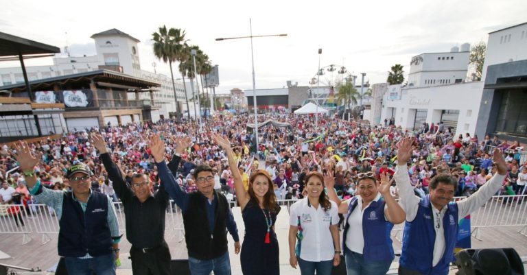 Celebró Ayuntamiento de Aguascalientes el Mes del Amor y la Amistad