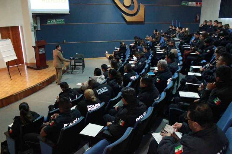 Elementos policiacos de Aguascalientes participan en talleres de derechos humanos