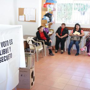 22946759684_4685940a9f_z