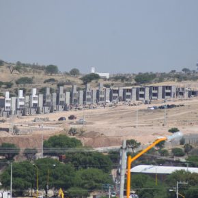 26191223637_f578822a17_z