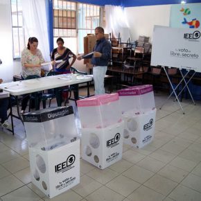 27490586505_363106947d_z