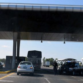 33026452950_183a1460d2_z