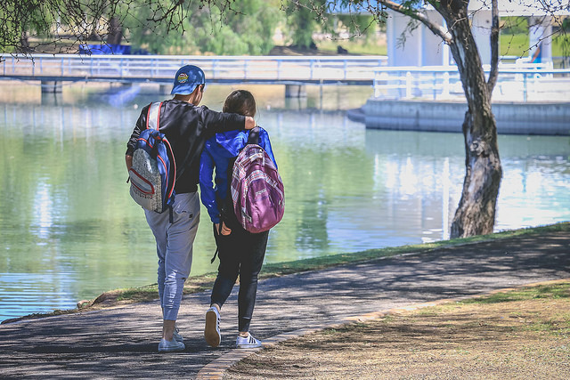 ¿Cómo prevenir la violencia en noviazgos adolescentes?