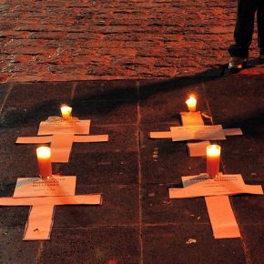 8219901288_f87a418022_z