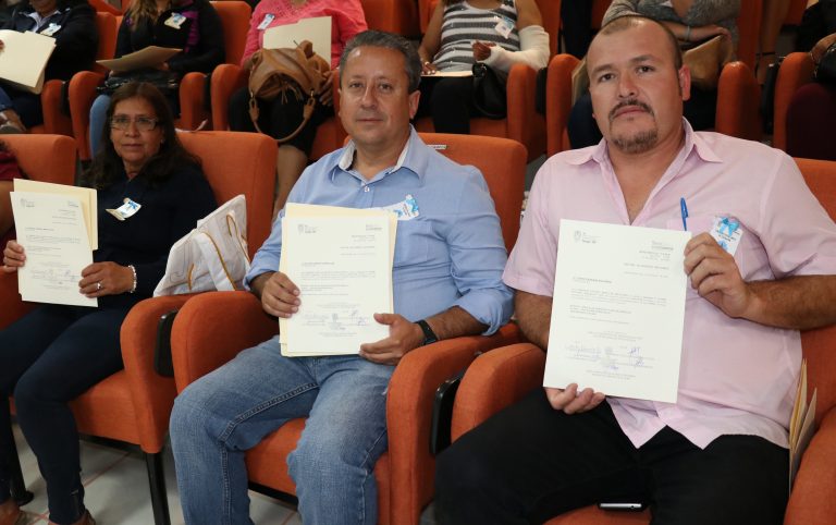 Instituto de Educación de Aguascalientes entrega 52 plazas