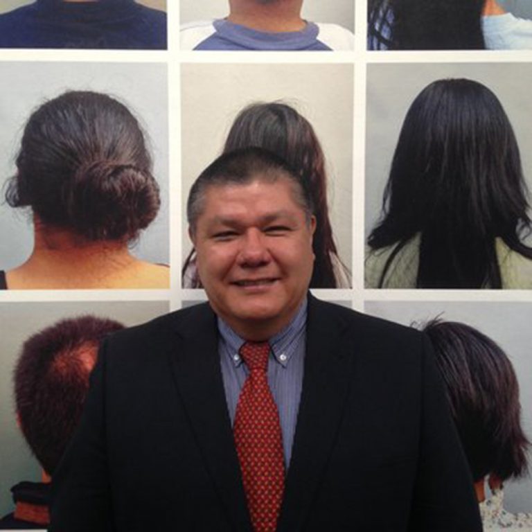 Otorgan el primer Premio Nacional de Periodismo Filey a Miguel de la Cruz