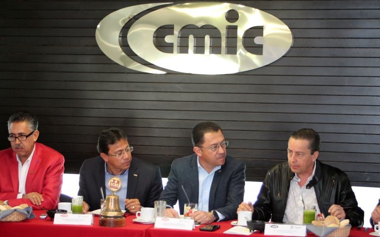 Realizan la tercera Reunión de la Comisión Mixta con miembros de la CMIC Aguascalientes