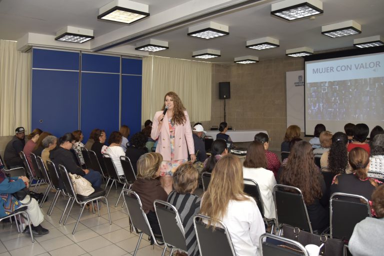 Capacitan a integrantes del Voluntariado del DIF Aguascalientes