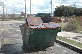 Enfrenta Jesús María quema de contenedores de basura