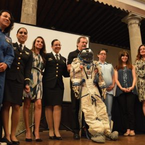 mujeres-en-la-aviacio-n-y-el-espacio-museo-casa-de-la-bola