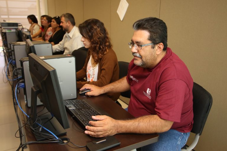 Autónoma de Aguascalientes diseña y brinda cursos adecuados a las necesidades de empresas e instituciones de todo el país