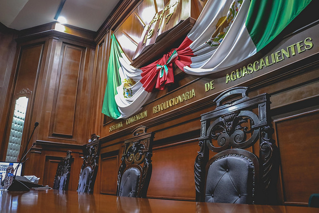 Alumnos de la Autónoma de Aguascalientes realizan simulación legislativa