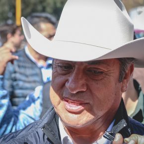 39644022102_f7c3f9e5ae_z