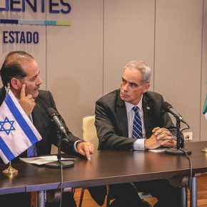 40345765835_3840510442_z