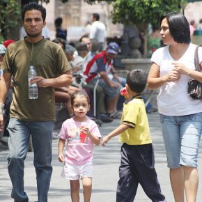 5762897318_5639e76d9d_z